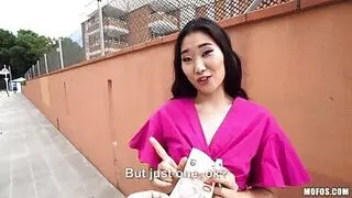 Quick Cash For An Asian Blowjob